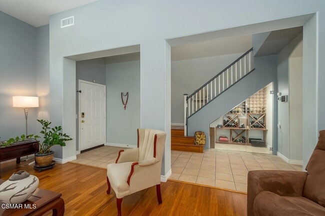 Building Photo - 728 Navito Way