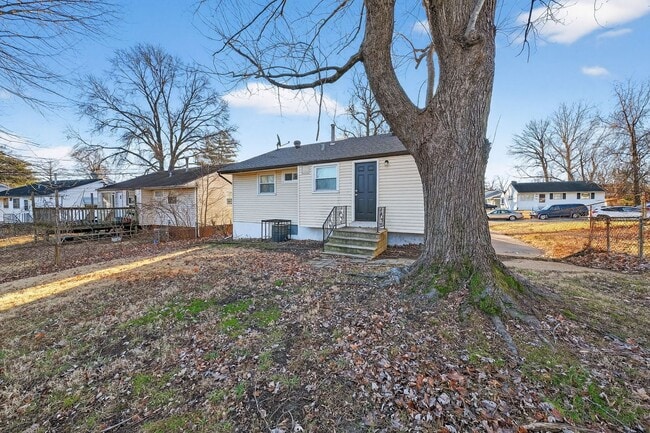 Building Photo - Now Available – Section 8 Welcome