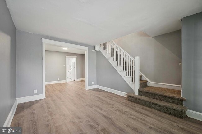 Building Photo - 445 Millbank Rd