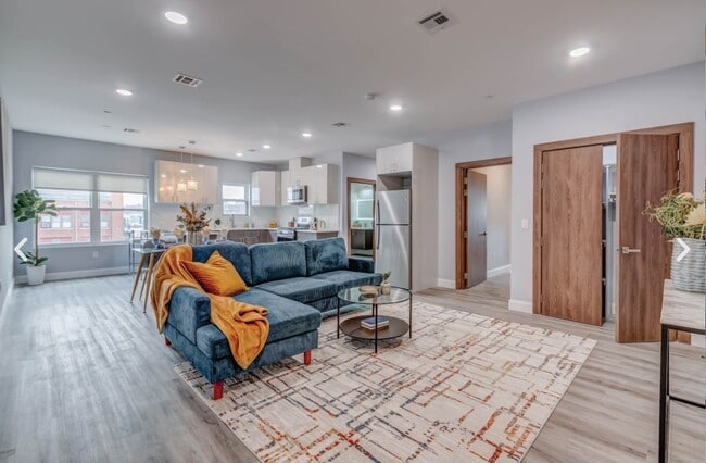 Primary Photo - Jatayu