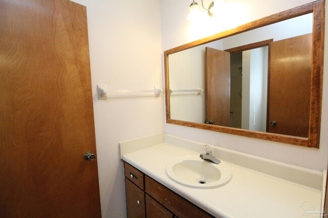 Building Photo - 5705 Bronco Pl