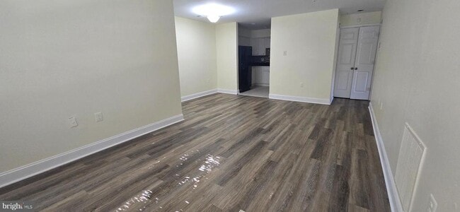 Building Photo - 8883 Rusland Ct