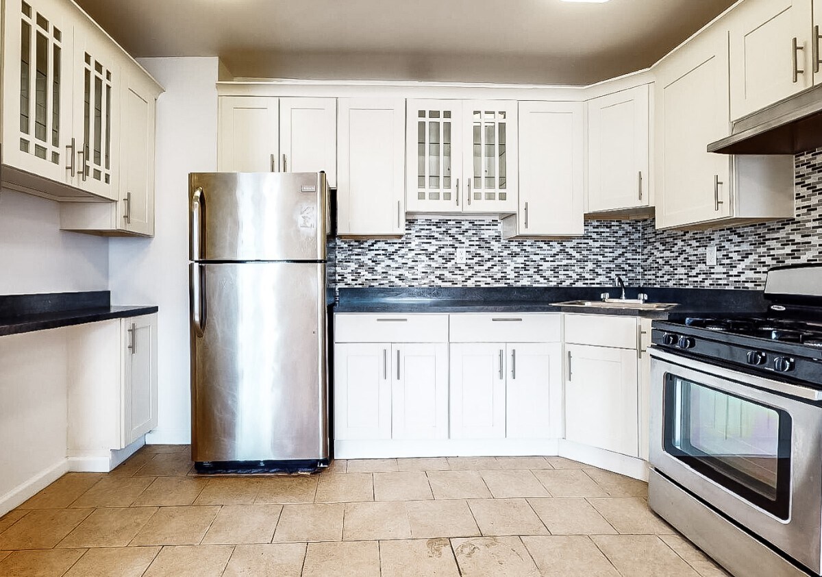 Building Photo - West 115th Street