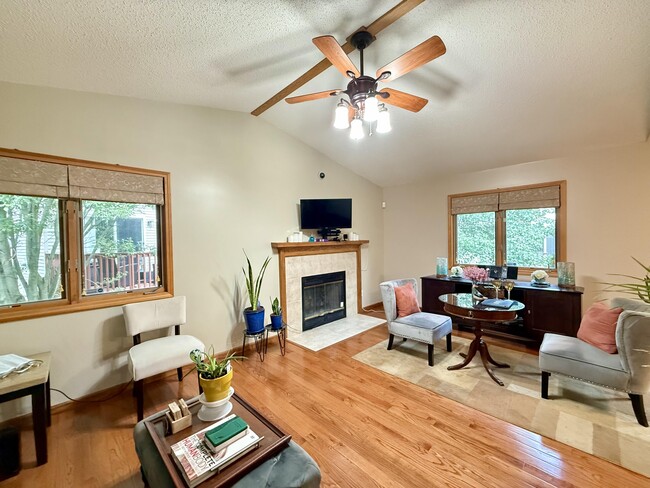 Building Photo - 478 Preston Cir