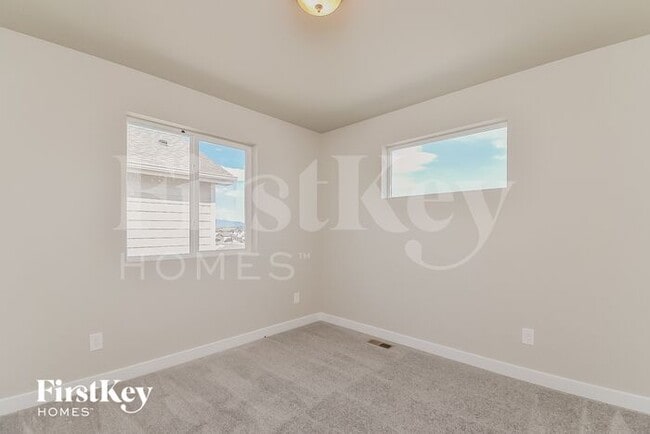 Building Photo - 10393 Luneth Dr