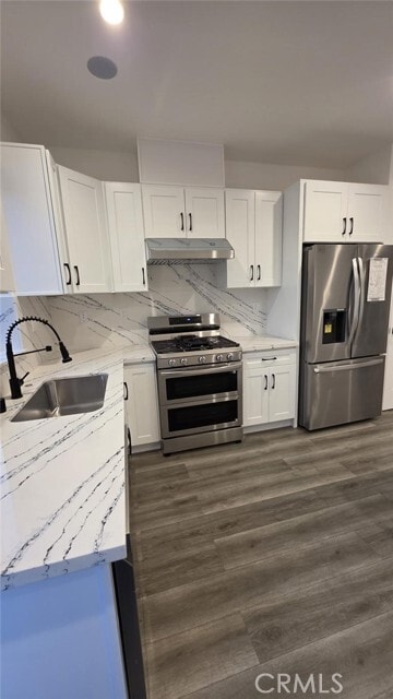 Building Photo - 18222 Chatsworth St