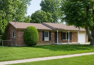 Building Photo - 817 Pearman Ave