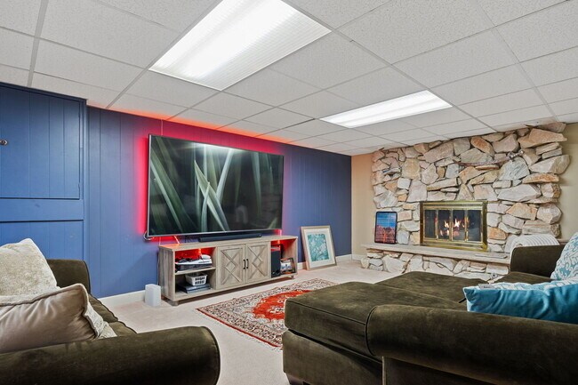 Building Photo - 9127 Menard Ave