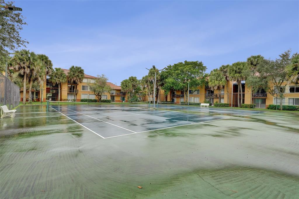 Building Photo - 10733 Cleary Blvd