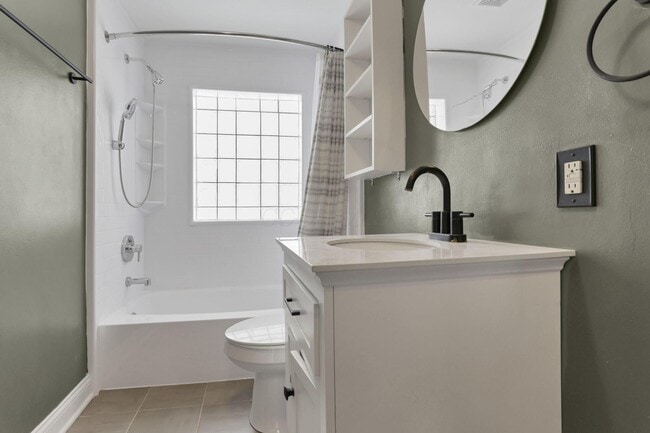 Building Photo - 47 W Weber Rd