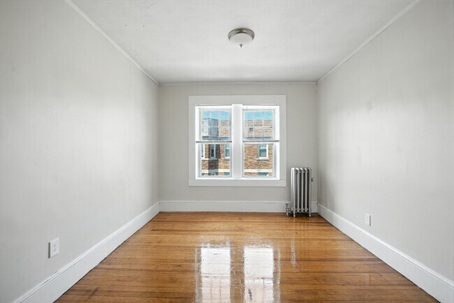 Building Photo - 91 Sumner Ave