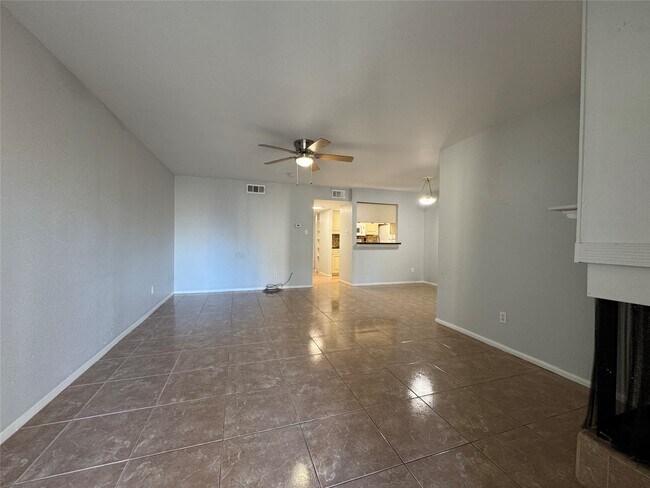 Building Photo - 4001 E NASA Pkwy