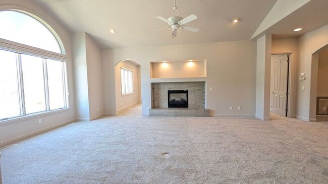 Building Photo - 2795 Stonewall Heights