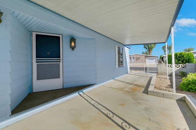 Building Photo - 39345 Moronga Canyon Dr