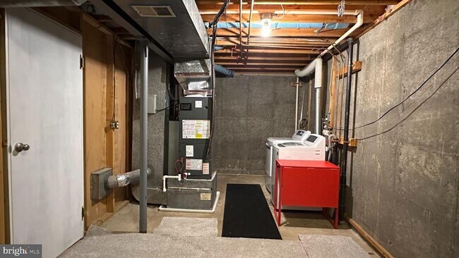 Building Photo - 13566 Bentley Cir