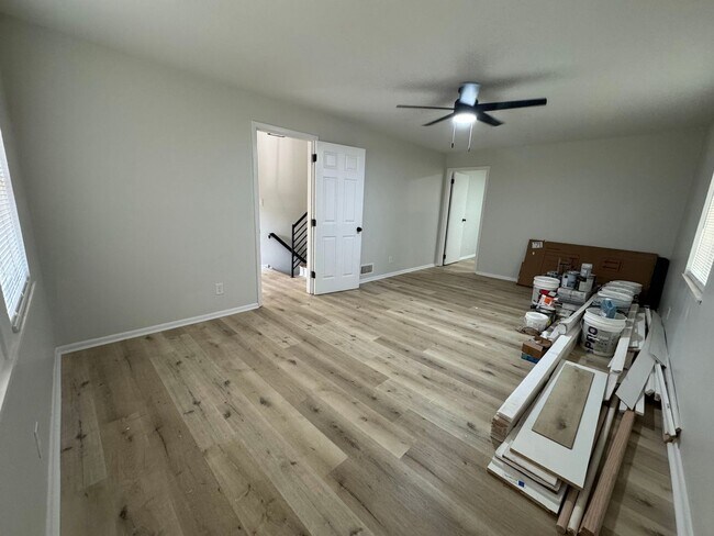 Building Photo - $2,195/month | 4 Bed | 2.5 Bath | 2,046 Sq Ft