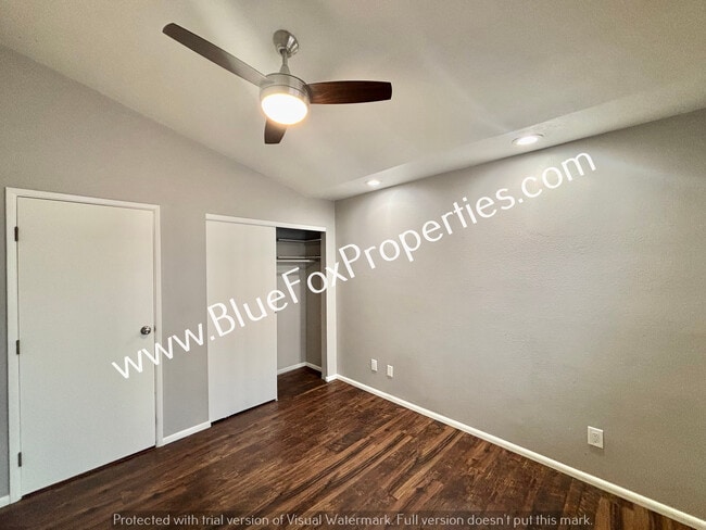 Building Photo - 2621 W Camino Del Deseo