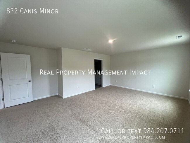 Building Photo - 832 Canis Minor Rd
