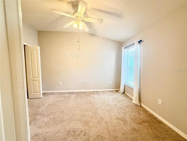 Building Photo - 5553 Gallant Fox Ct