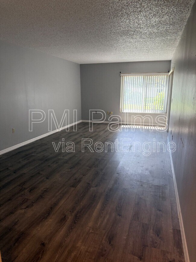 Building Photo - 2205 Belleair Rd