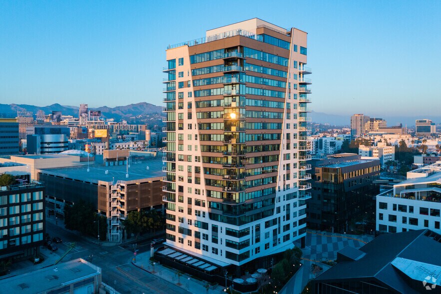 Primary - Jardine Hollywood