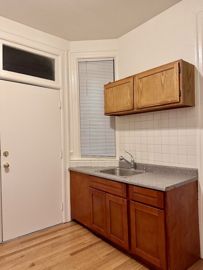 Building Photo - Nice 1 Bedroom-Walk to Dolores Park! Walk ...