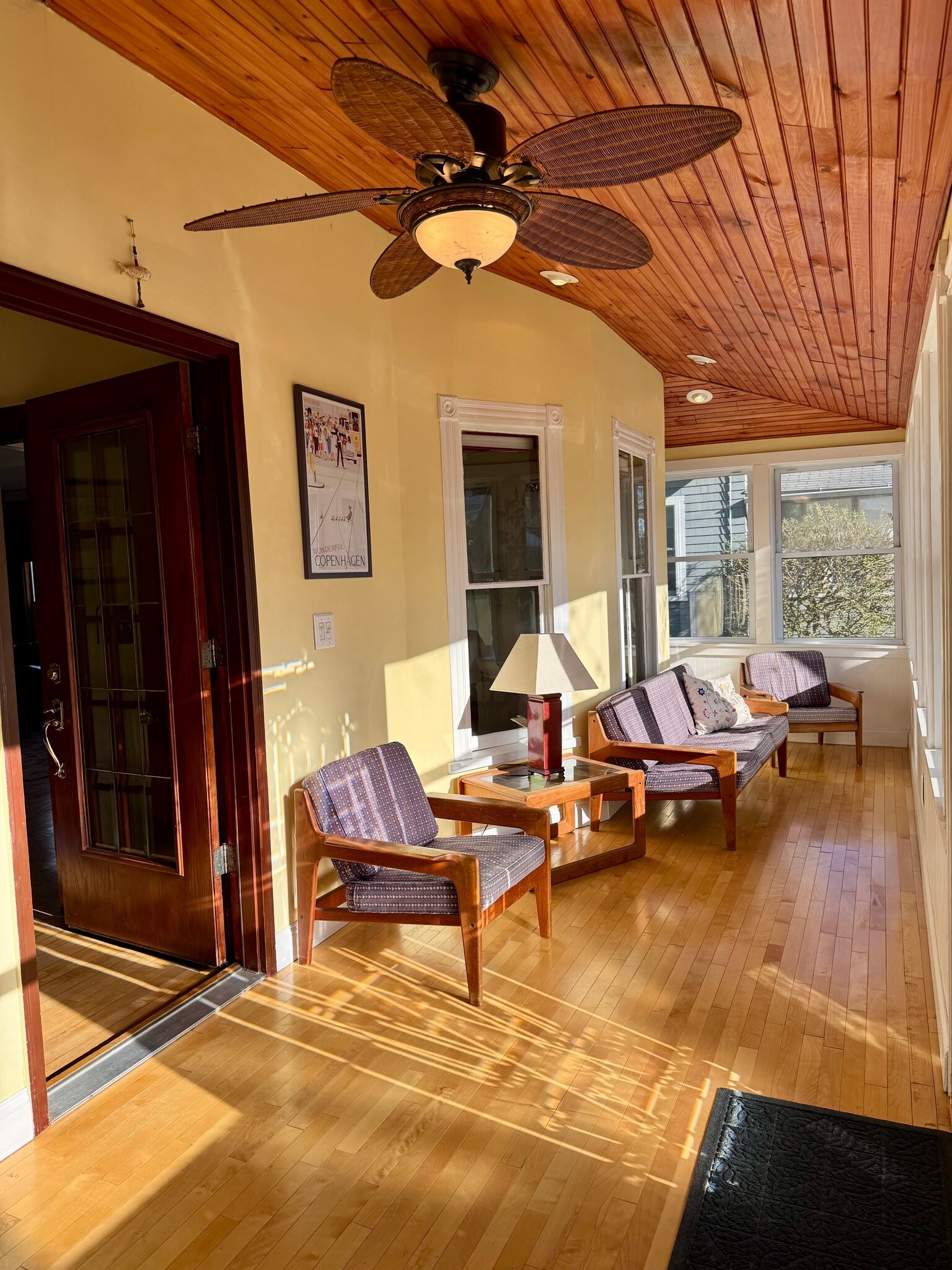 Building Photo - 175 Maple St