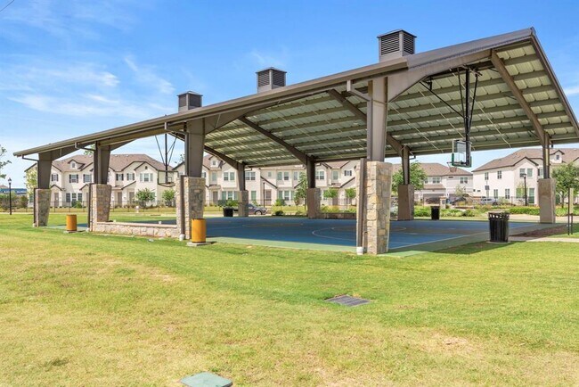 Building Photo - 15818 Weston Ridge Dr
