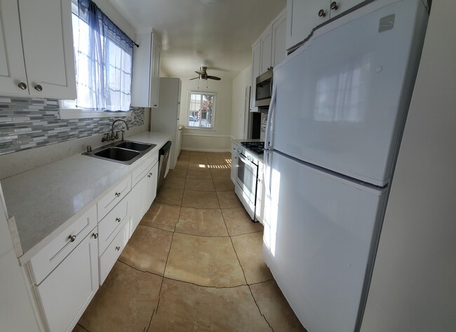 Building Photo - 6548 Aldea Ave