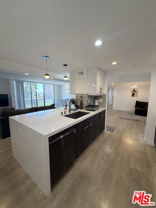 Building Photo - 10535 Wilshire Blvd