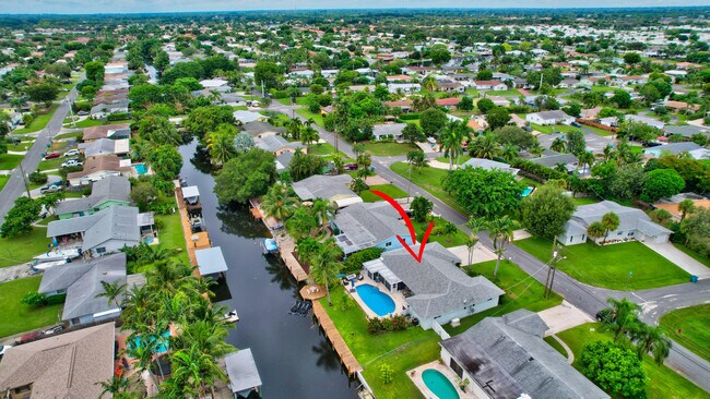 Building Photo - 1036 SW 26th Ave