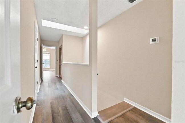 Building Photo - 2725 Penzance St