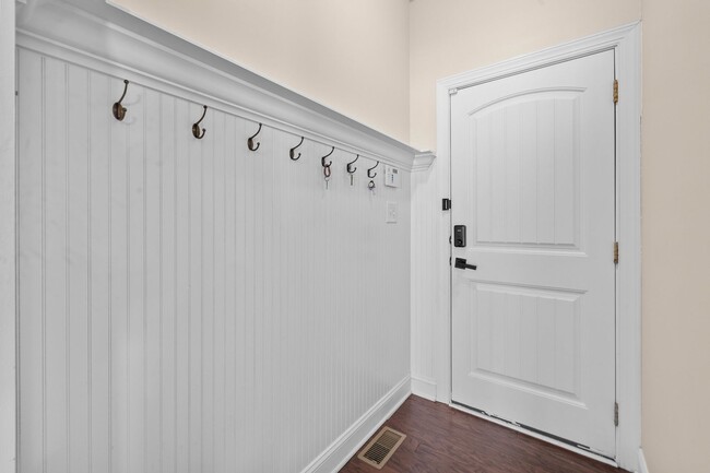 Building Photo - ***Beautiful Knightdale 4/2.5 W/ Private Pool***