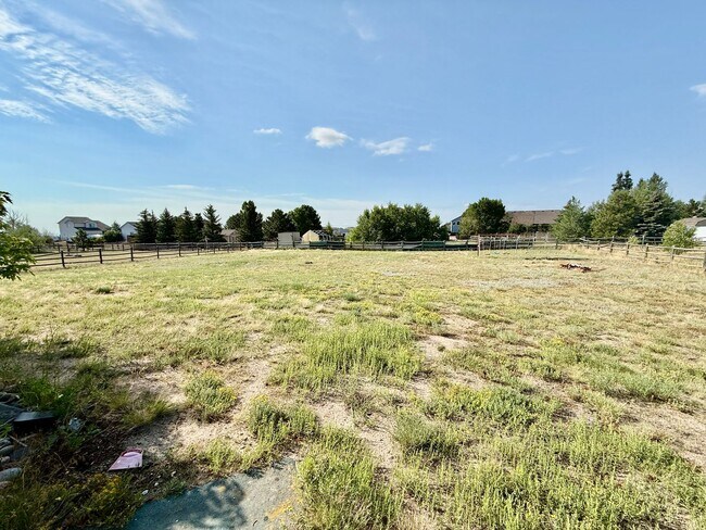Building Photo - Spacious 4-Bedroom Home on Half an Acre in Peyton with Modern Updates
