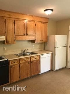 Building Photo - 4040 Cedars Pkwy