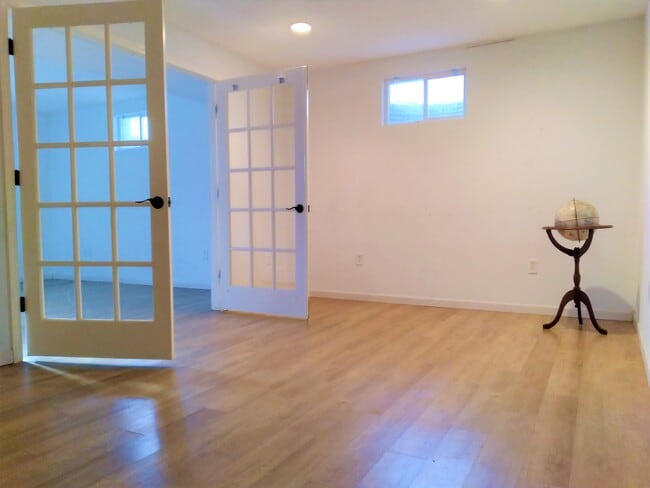 Building Photo - 6830 Yuma Dr