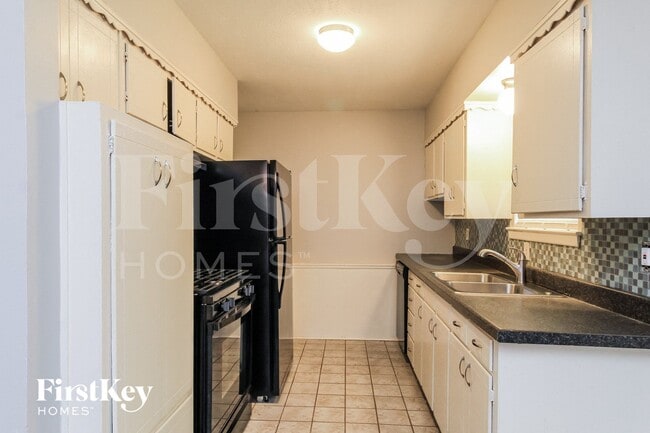 Building Photo - 3316 Sunnydale Ln