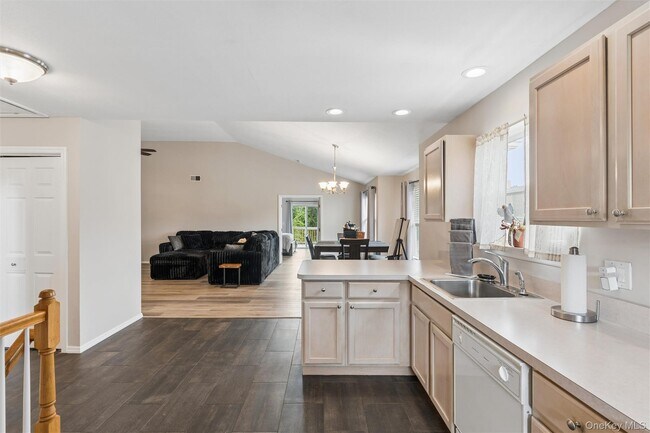 Building Photo - 3002 Willow Pond Dr
