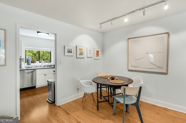 Building Photo - 96 Ardmore Pl NW