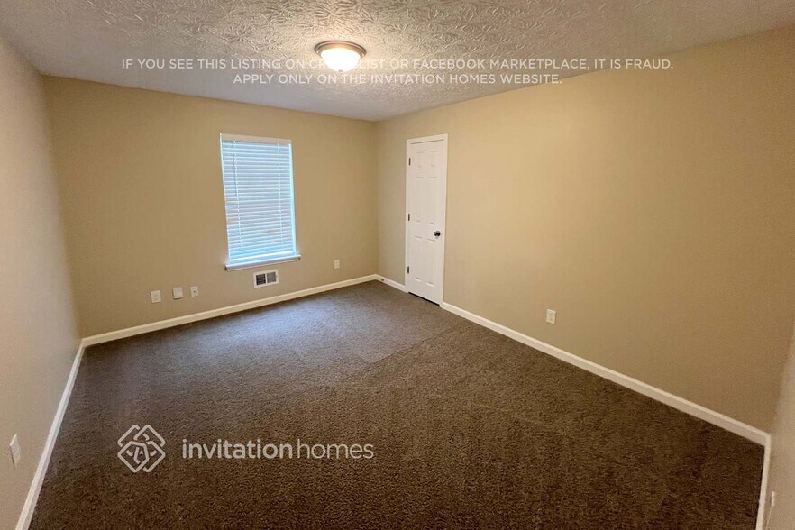 Building Photo - 352 McKenzie Dr