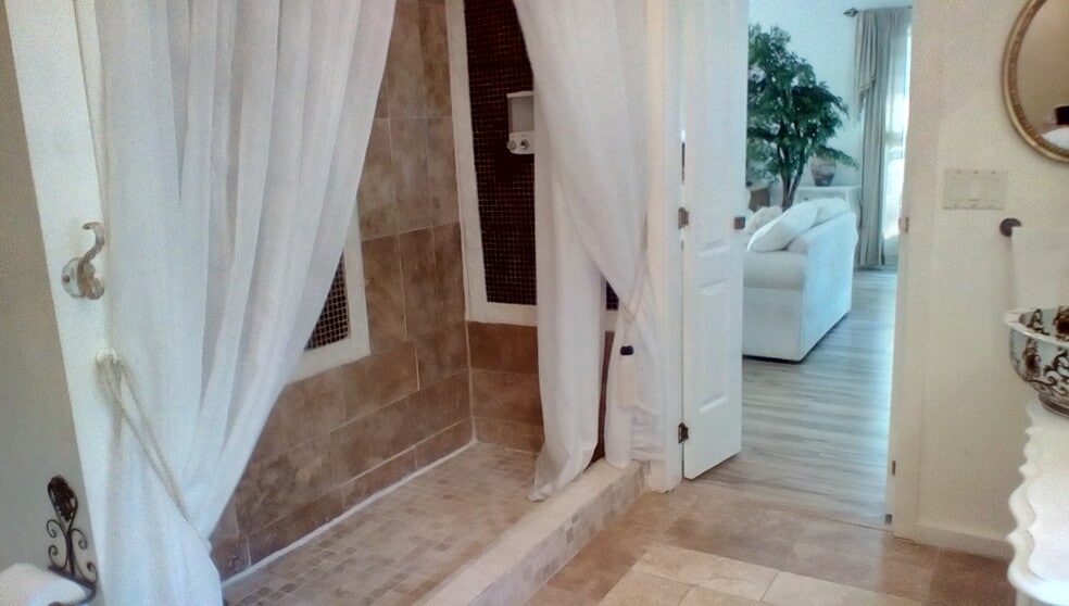 SHOWER - 1771 Hickory Ln