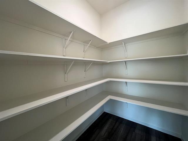 Building Photo - 786 Yorkshire Dr