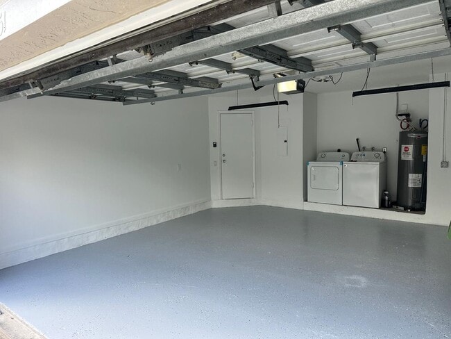 Building Photo - 1051 Briar Ridge Rd