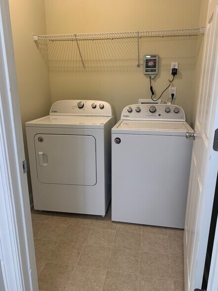 Laundry room - 154 Orchard Way