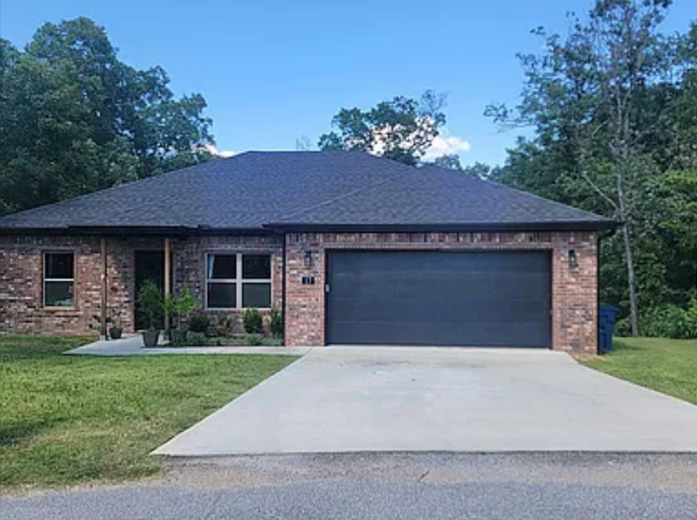 Building Photo - 17 Fountainhill Dr