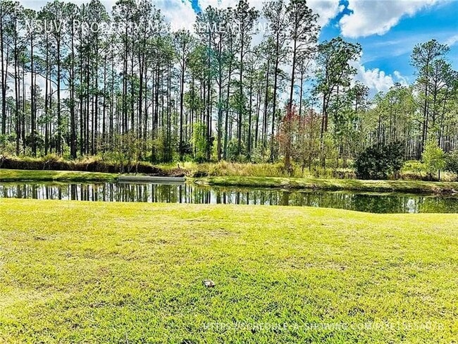 Building Photo - 9481 Highland Oak Dr