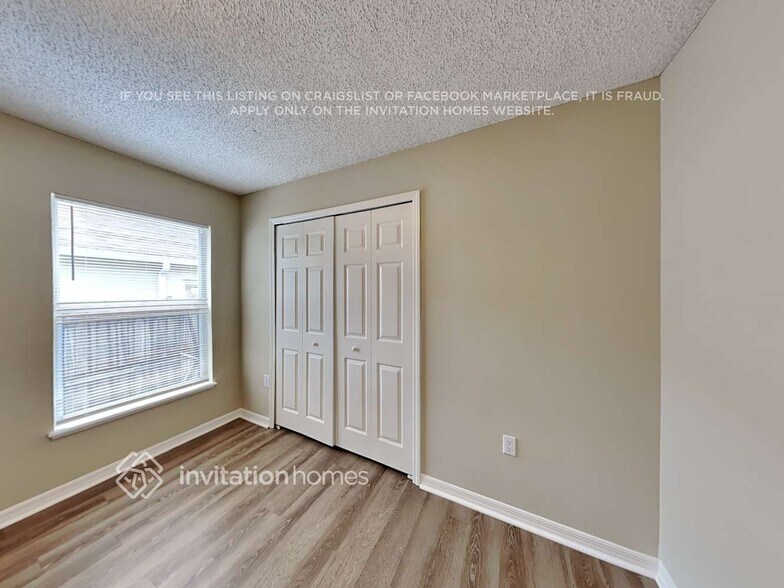 Building Photo - 16015 Buxley Ct