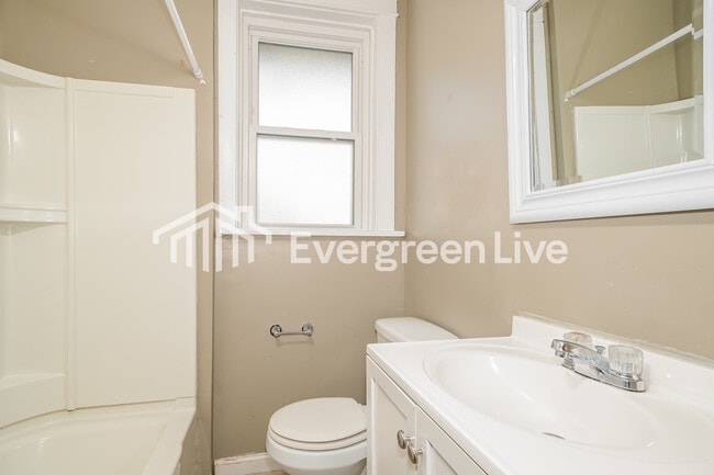 Building Photo - 316 N Hills Dr