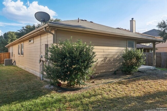 Building Photo - 4119 Chinkapin Oak