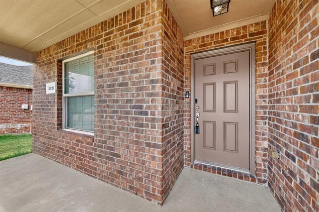 Building Photo - 2123 Meadow View Dr
